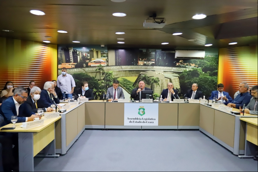 REUNIAO NA ALECE SOBRE TARIFA DE ENERGIA